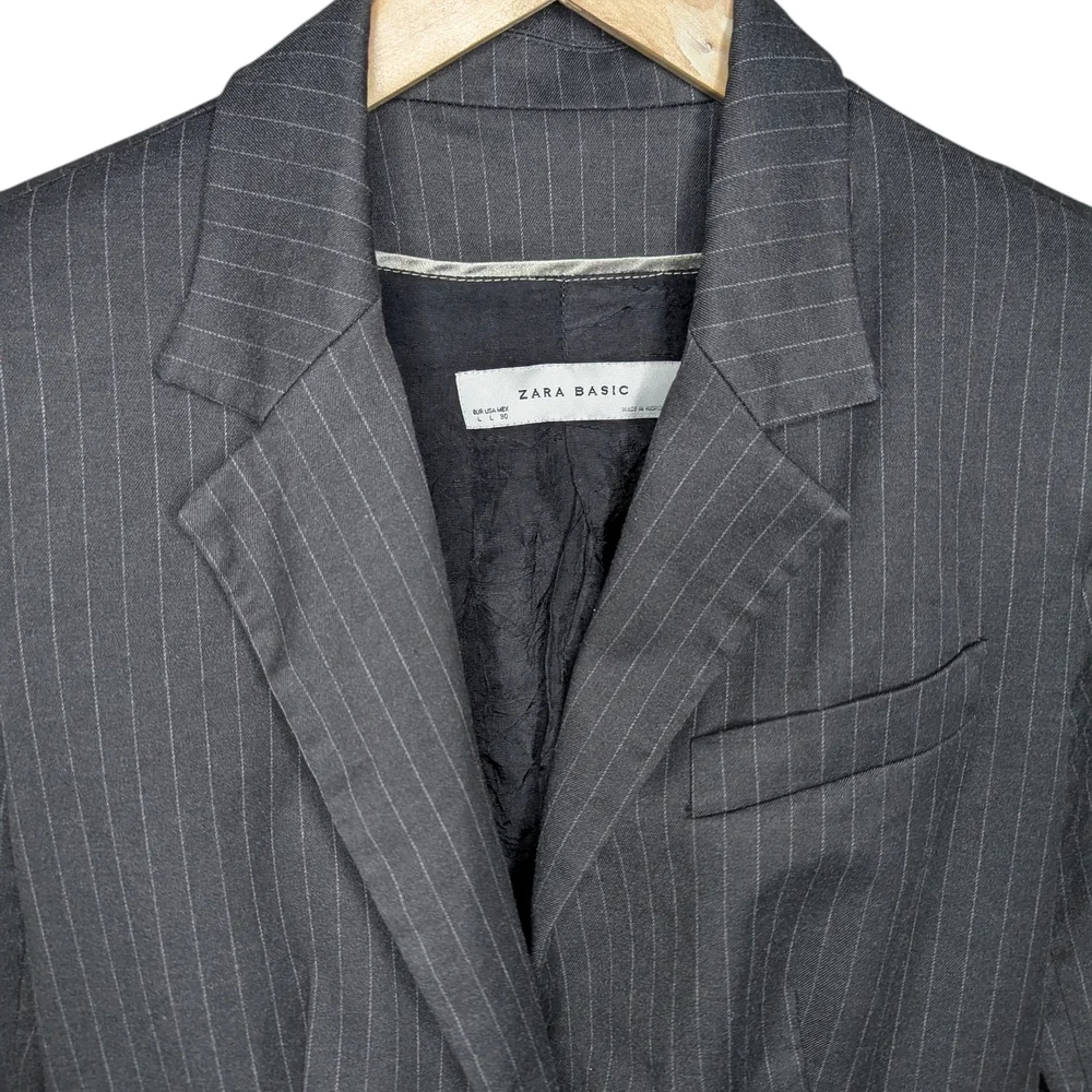 Zara Blazer Women's Large Black Pinstripe Tailored Structured Office Workwear - Picture 3 of 16